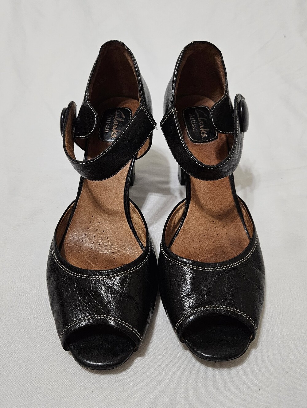 Clarks Artisan Womens Black Leather Peep Toe Mary Jane Heels 85321 Size 9M - Picture 2 of 8